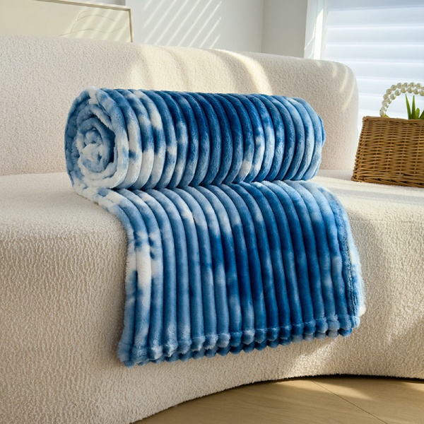 加厚毛毯牛奶绒珊瑚绒法兰绒午休空调毯沙发盖毯办公室礼品小毯子