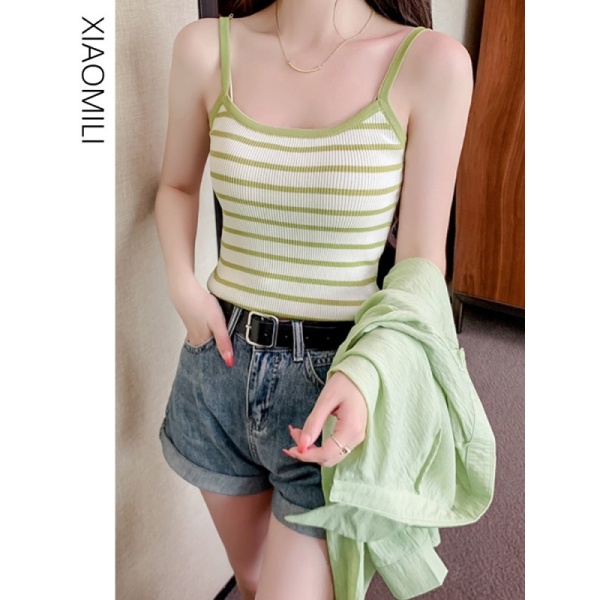 辣妹条纹吊带背心女性感夏季打底衫内搭针织2025新款别致法式上衣