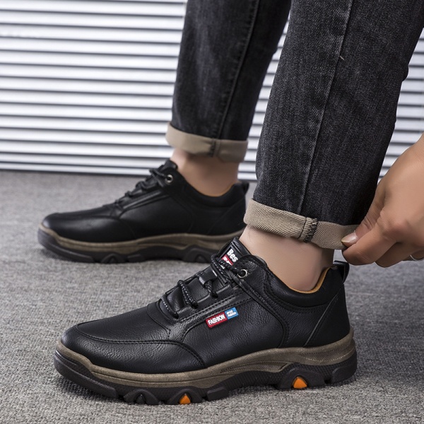 登山时尚2024新款男士休闲商务皮鞋户外运动中年爸爸学生男鞋一件