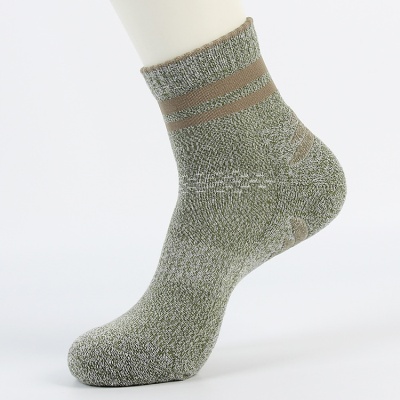 速干户外毛巾底加厚运动男士徒步不臭脚棉袜登山袜冬季中筒篮球袜