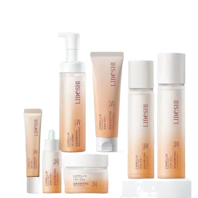 李博士山茶花护肤品补水保湿滋润精华水精华乳深层清洁泡泡洁面乳