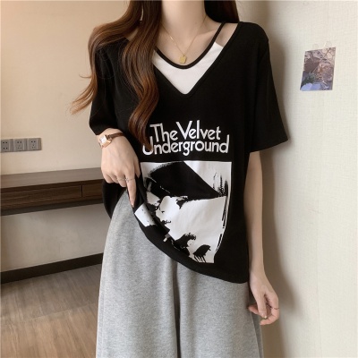 大码女装夏季新款短袖t恤女时尚洋气胖mm宽松显瘦设计感小众上衣