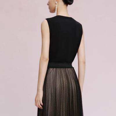 拉珂D专柜同款2025春夏新款女装短款蝴蝶图案时尚针织背心圆领