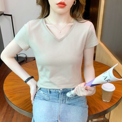 批发修身短袖t恤女v领黑色上衣女鸡心领夏季2024年新款设计感夏装