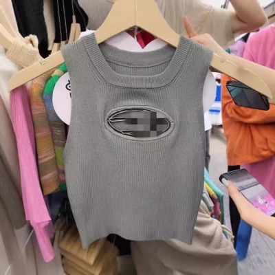 欧洲站现货镂空金属标针织无袖背心女2024新款修身显瘦辣妹装内搭