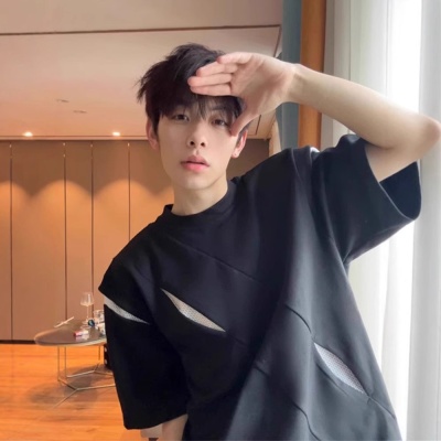 美式解构拼接正肩t恤小众设计感刀割垫肩短袖男高级感穿搭半截袖