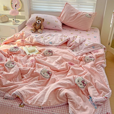 【店铺热销】夏季ins卡通KT猫毛巾绣夏凉被四件套a类空调被裸睡轻