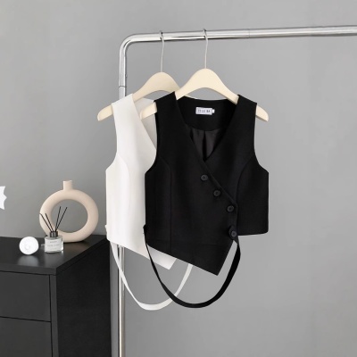 设计感短款小众黑色西装马甲背心女夏季外穿V领显瘦叠穿上衣外搭