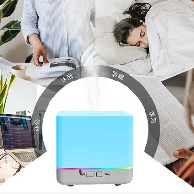 源头批发400ML小魔方加湿器卧室静音香薰桌面香薰机现货可做礼品