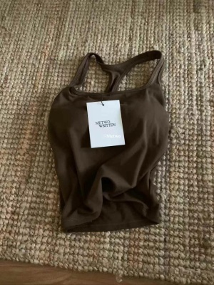 Metwo凹领工字背心带乳胶背带超薄透气舒适露背工字背心内搭上衣